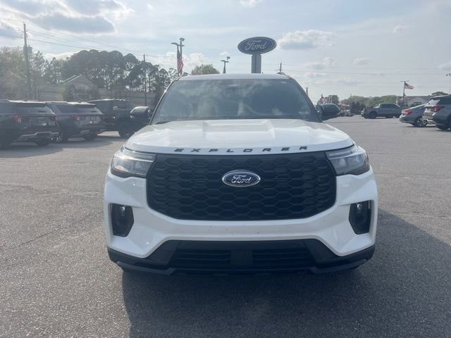 Certified 2025 Ford Explorer ST-Line w/ Premium Package AWD/4WD image 7