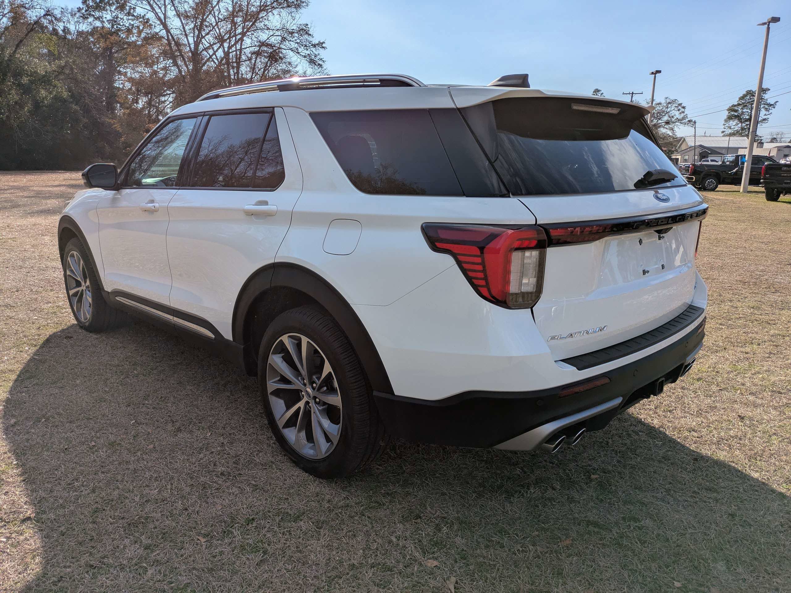 Certified 2025 Ford Explorer Platinum w/ Ultimate Package AWD/4WD image 3