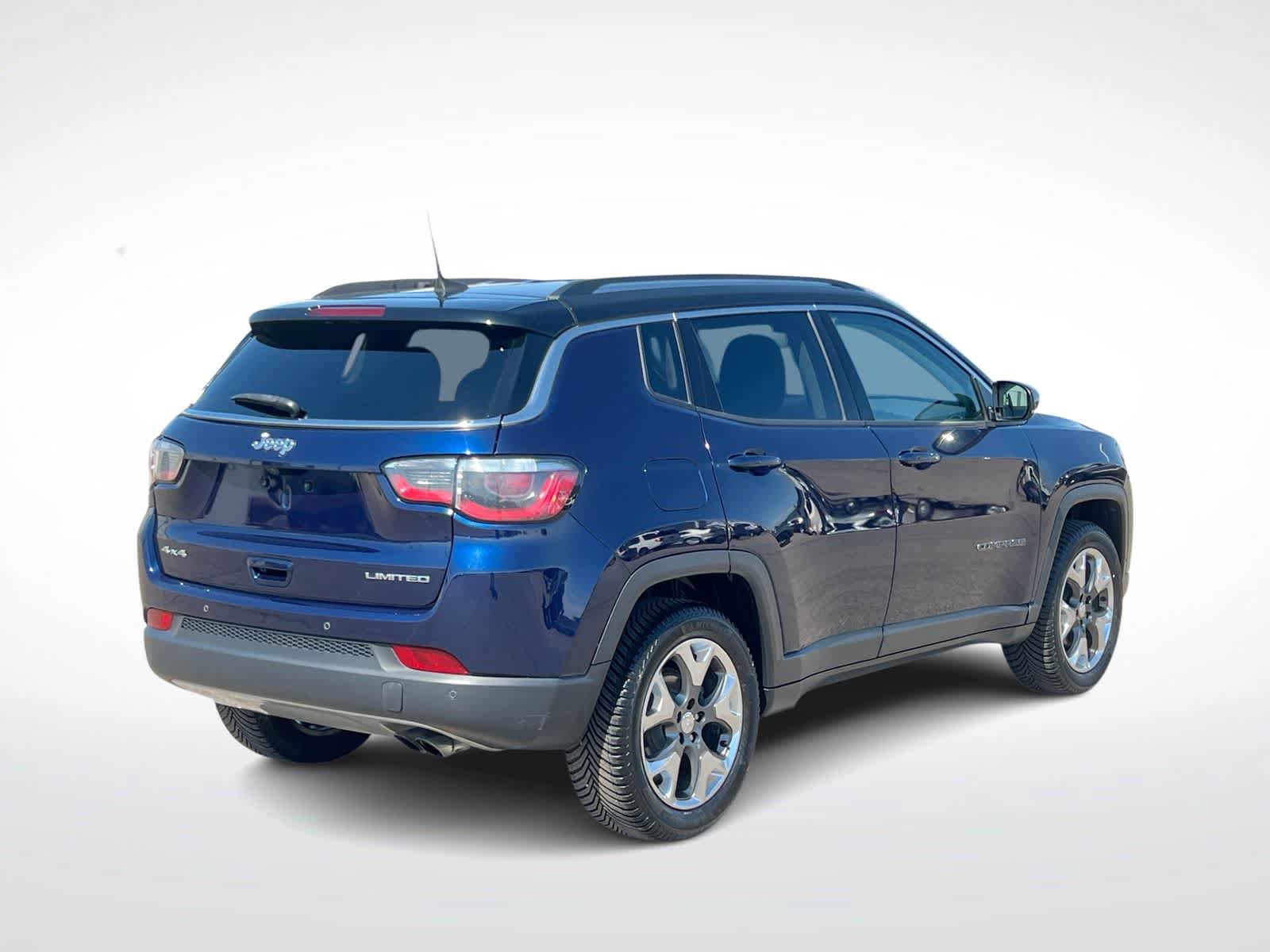 Used 2018 Jeep Compass Limited AWD/4WD image 8