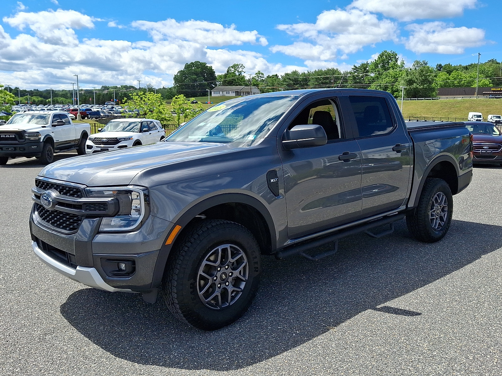 Certified 2025 Ford Ranger XLT w/ FX4 Off-Road Package AWD/4WD image 4