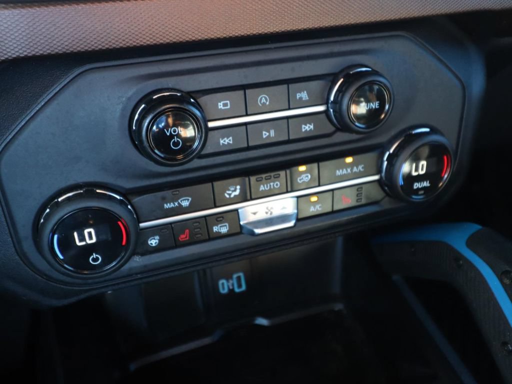Certified 2023 Ford Bronco Outer Banks w/ Sasquatch Package AWD/4WD image 21