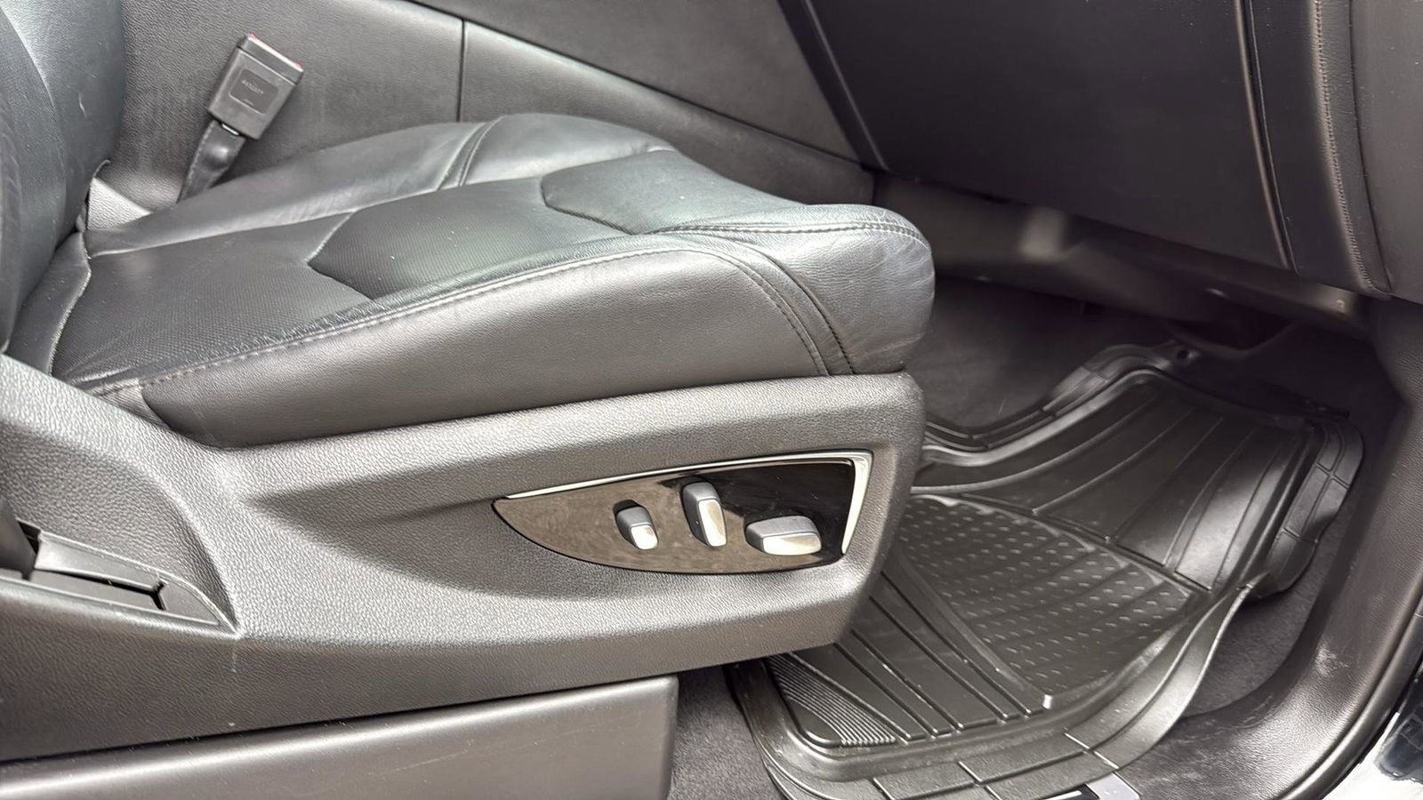 Used 2019 Cadillac Escalade Luxury image 25