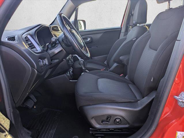 Used 2021 Jeep Renegade Latitude image 16