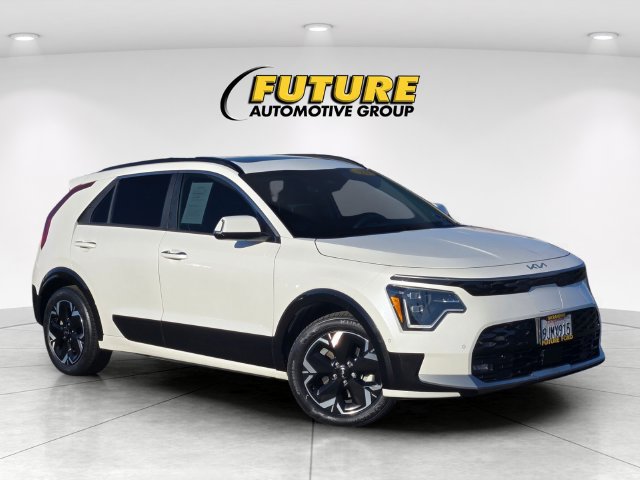 Used 2023 Kia Niro Wave FWD image 1