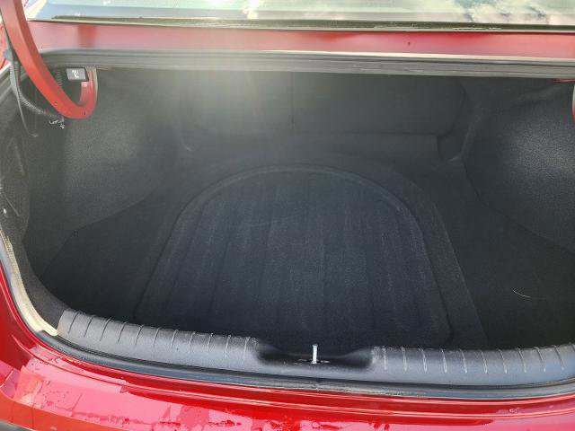 Used 2025 Hyundai Elantra Limited image 9