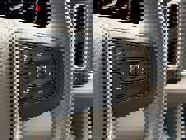 Used 2021 GMC Yukon Denali w/ Denali Premium Package image 31