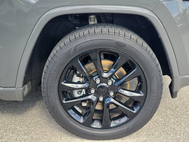 Used 2021 Jeep Grand Cherokee Laredo X AWD/4WD image 12