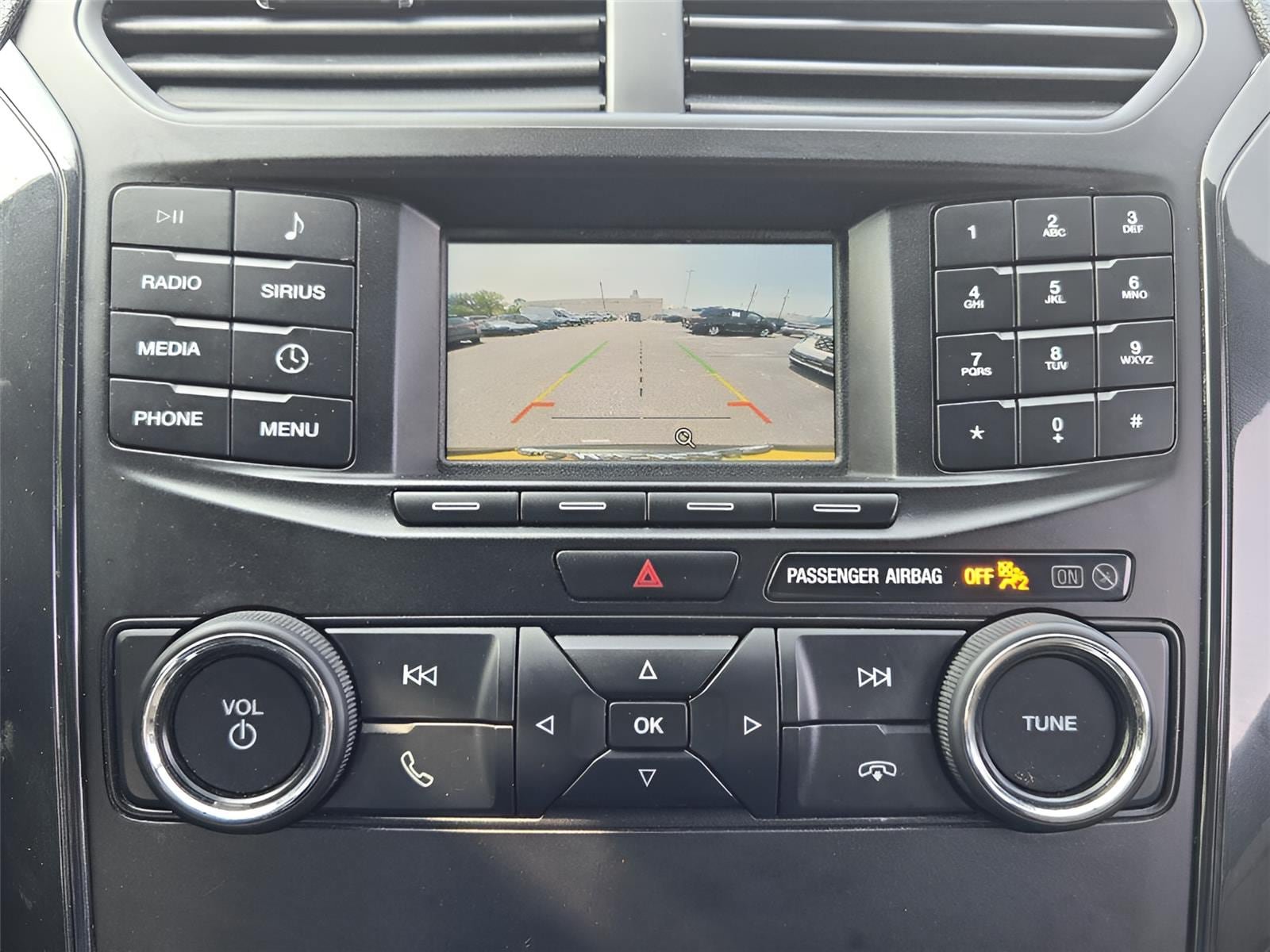 Certified 2019 Ford Explorer FWD image 16