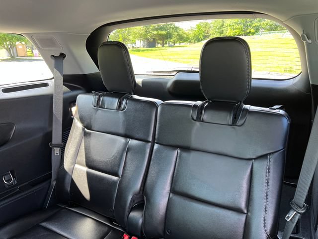 Certified 2023 Ford Explorer Limited w/ Limited Technology Package AWD/4WD image 25