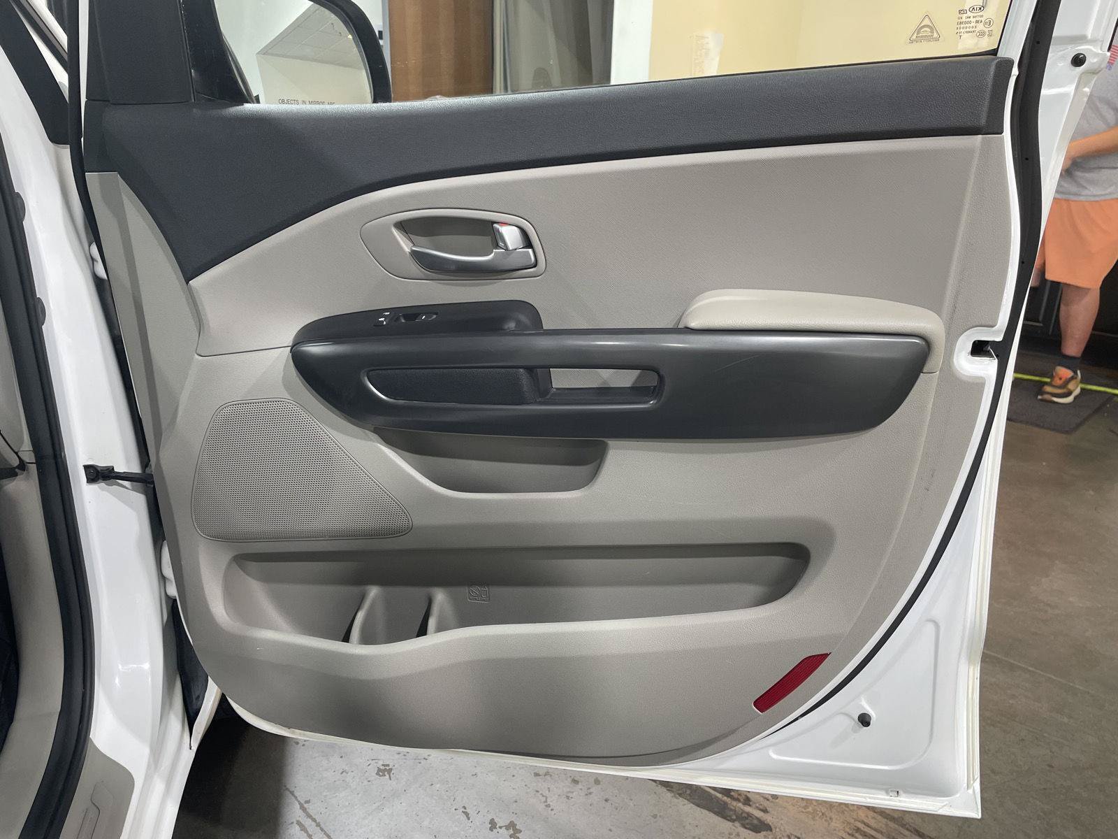 Used 2019 Kia Sedona EX FWD image 23