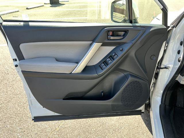 Used 2017 Subaru Forester 2.5i Premium AWD/4WD image 11