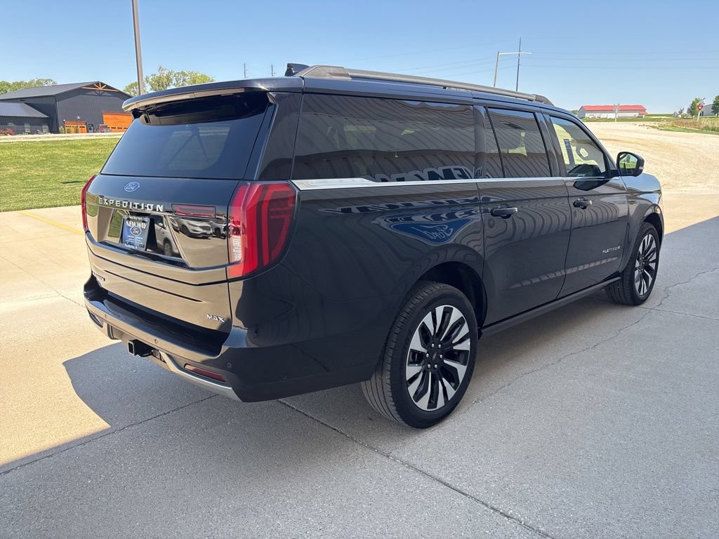 Certified 2025 Ford Expedition Max Platinum w/ Driver's Package AWD/4WD image 4
