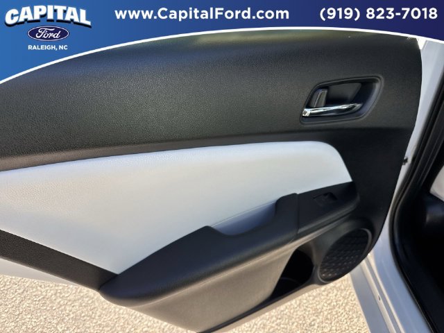 Used 2022 Toyota Prius Limited FWD image 17