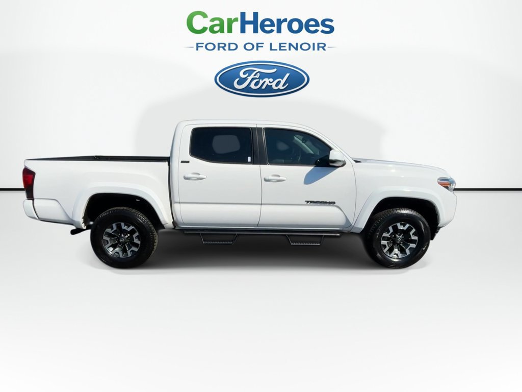 Used 2021 Toyota Tacoma SR5 RWD image 9