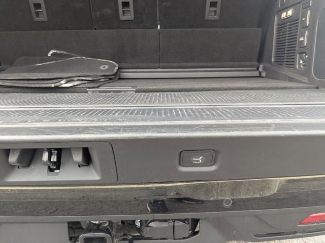 Certified 2025 Ford Expedition Active image 35