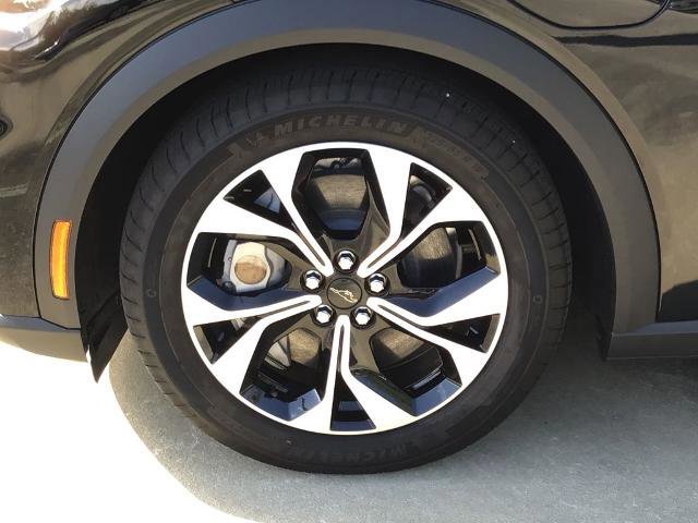 Certified 2025 Ford Mustang Mach-E Select image 13