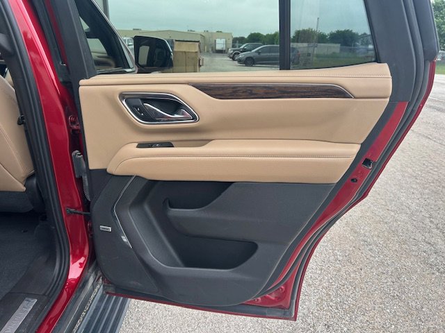 Used 2021 Chevrolet Tahoe Premier AWD/4WD image 12