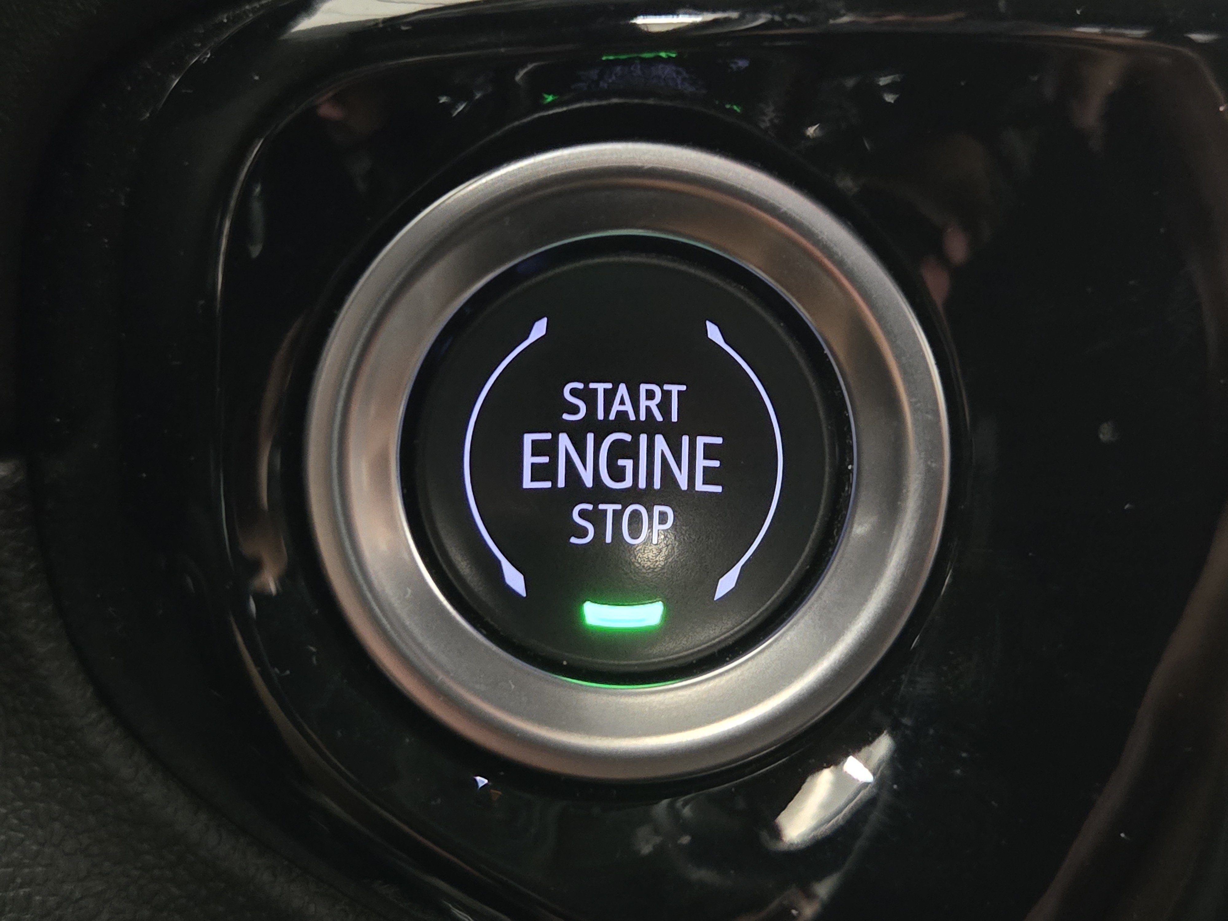 Used 2025 GMC Sierra 1500 SLT AWD/4WD image 23