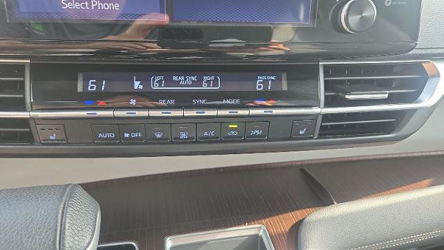 Used 2021 Toyota Sienna XLE AWD/4WD image 16