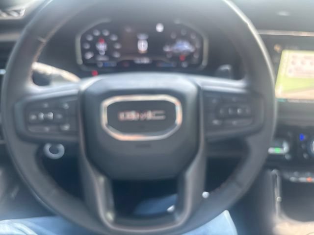 Used 2025 GMC Sierra 1500 AT4 w/ Technology Package AWD/4WD image 18