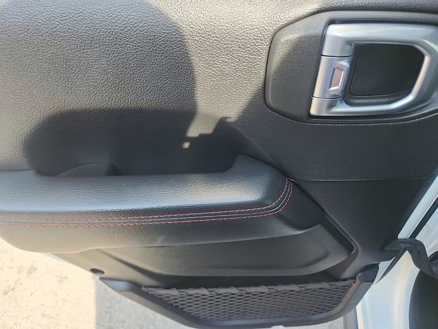 Used 2022 Jeep Wrangler Unlimited Rubicon w/ Cold Weather Group image 26