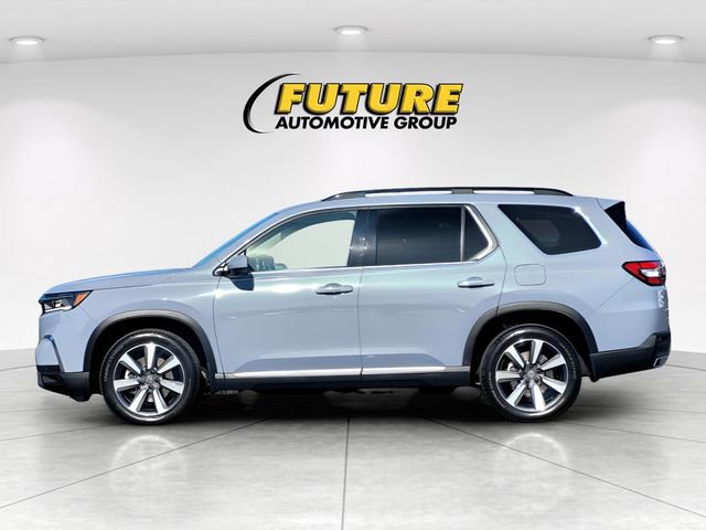 Used 2025 Honda Pilot Touring image 2