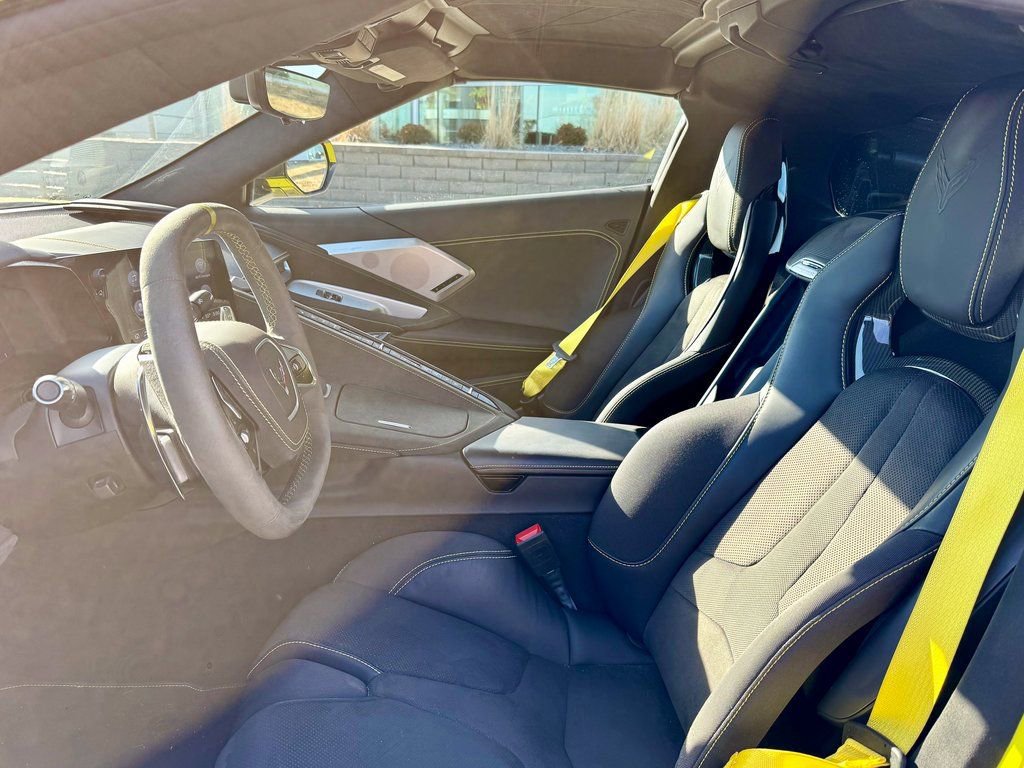 Used 2021 Chevrolet Corvette Stingray Premium Cpe w/ Z51 Performance Package image 10