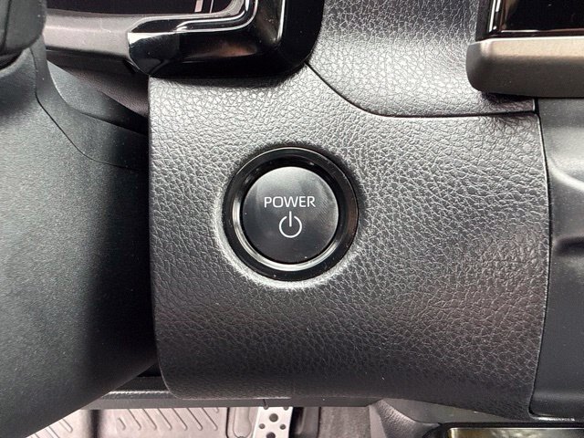 Used 2025 Toyota Camry SE FWD image 24