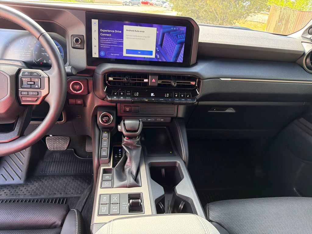 Used 2025 Toyota Land Cruiser w/ Premium Package image 17