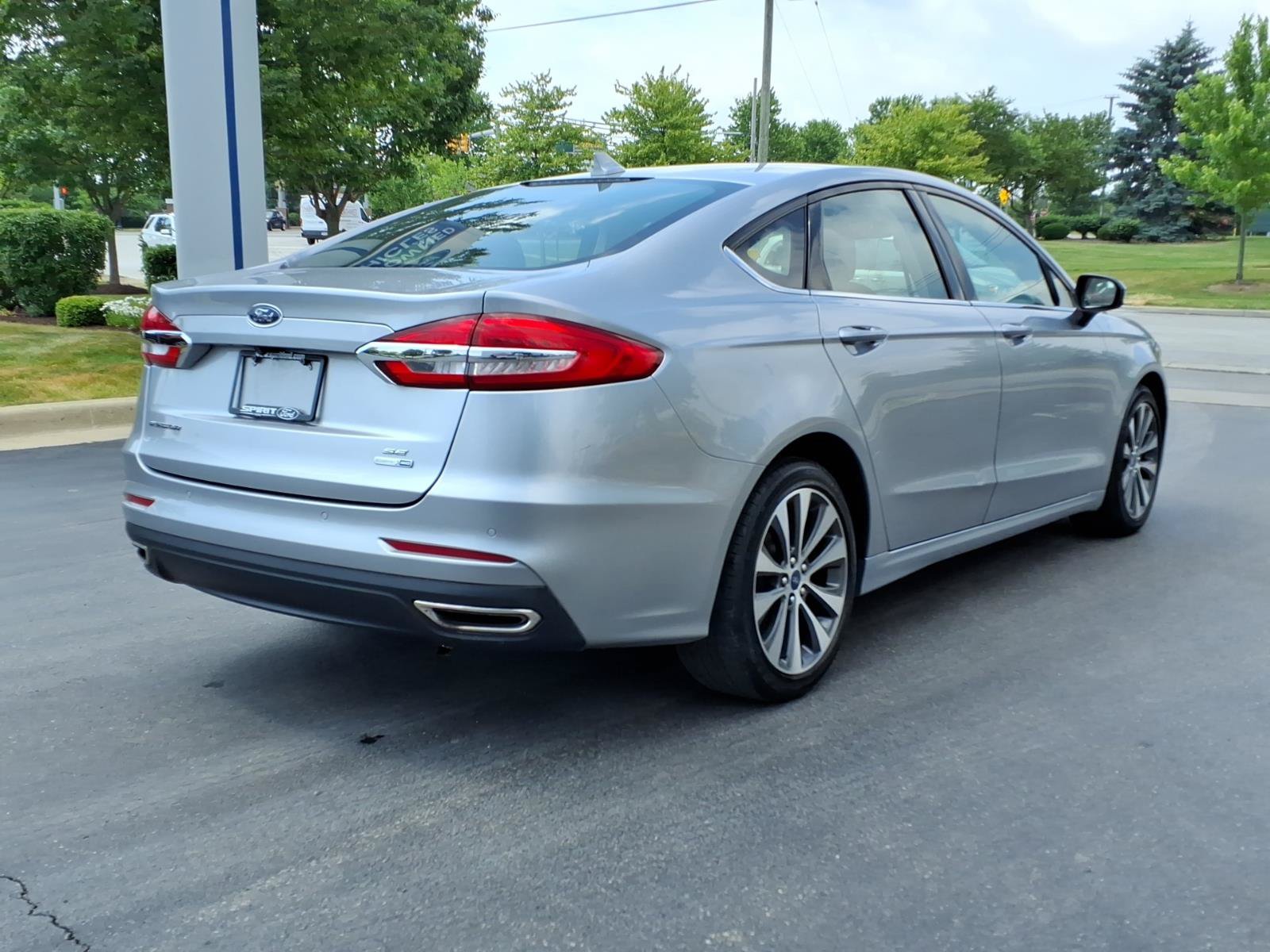 Certified 2020 Ford Fusion SE AWD/4WD image 9