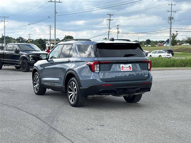Certified 2025 Ford Explorer ST-Line AWD/4WD image 7