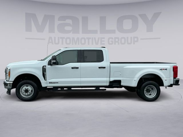 Certified 2026 Ford F350 XLT AWD/4WD image 2