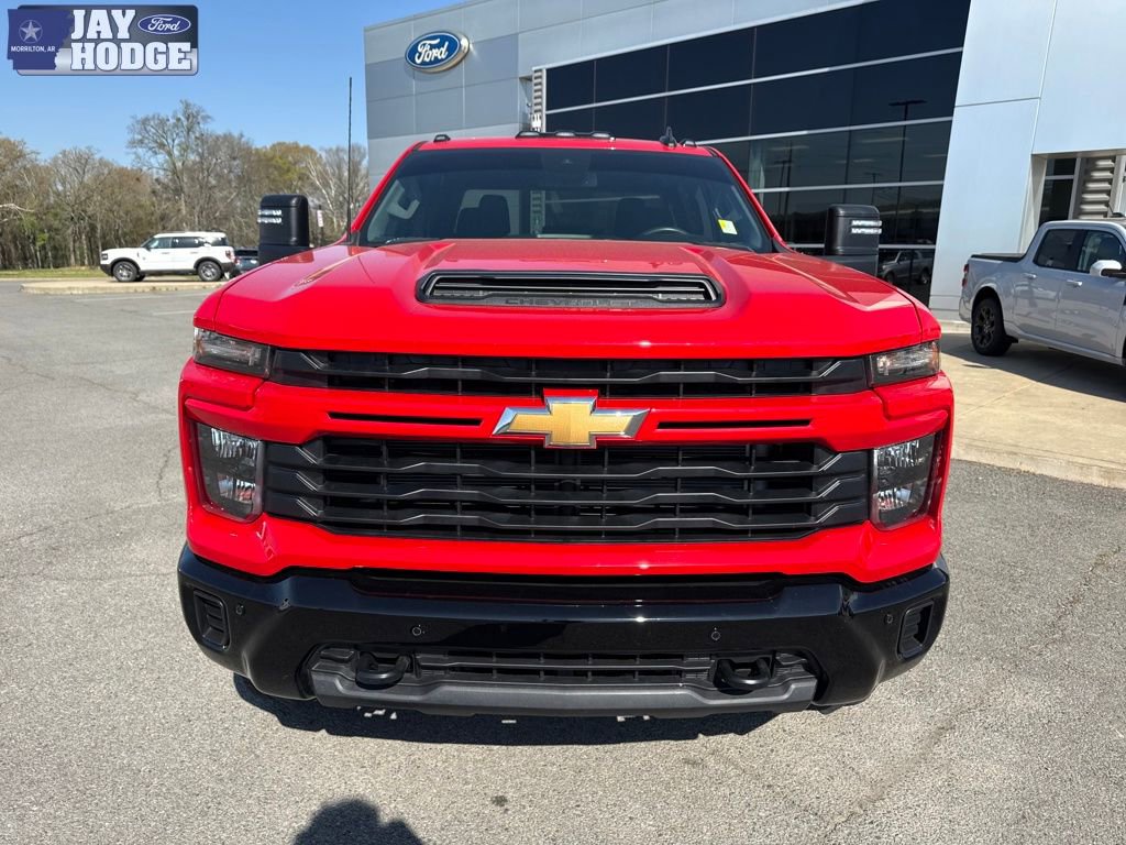 Used 2025 Chevrolet Silverado 2500 Custom w/ Custom Value Package image 9