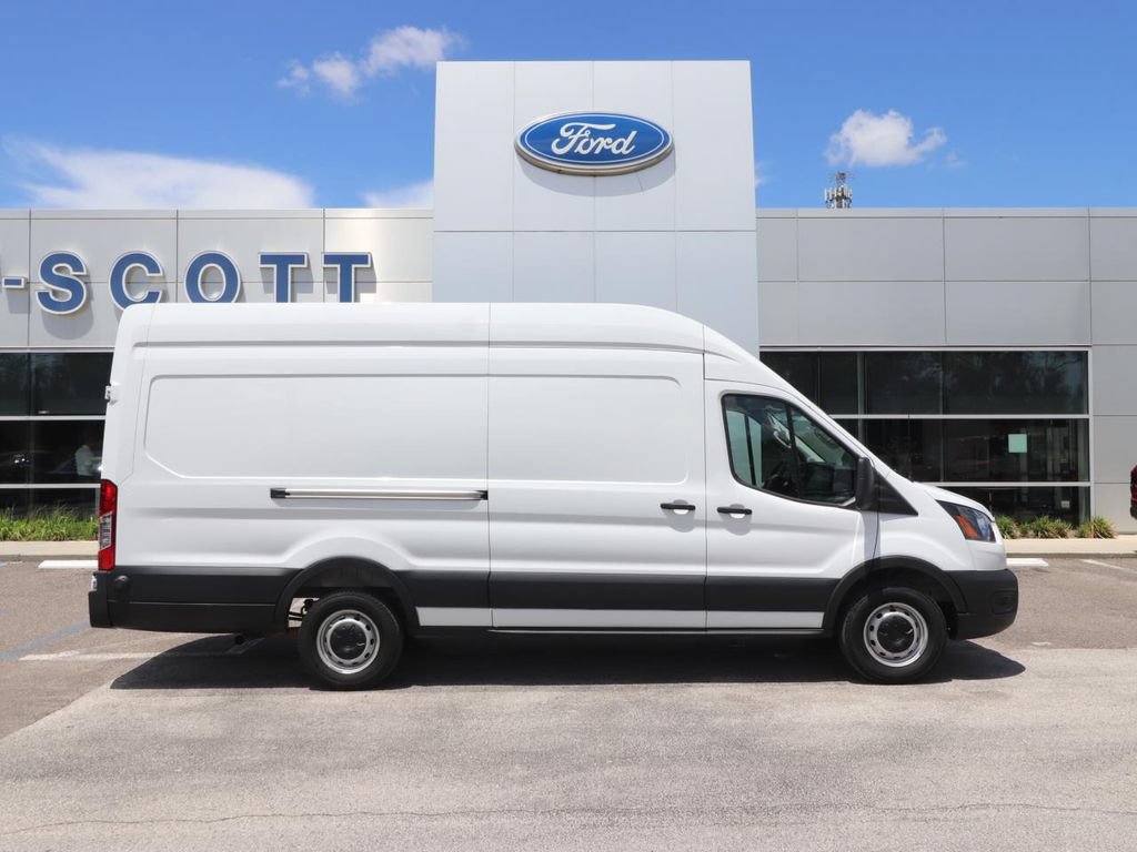 Certified 2025 Ford Transit 250 148 High Roof Extended RWD image 15
