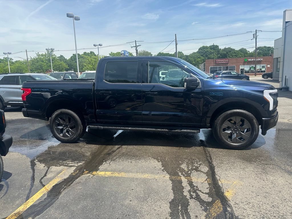 Certified 2025 Ford F150 Lightning Flash AWD/4WD image 4