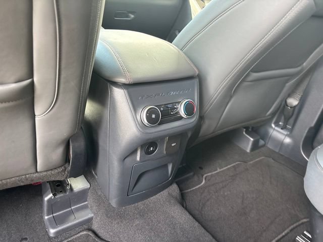 Certified 2025 Ford Explorer Active w/ Active Comfort Package AWD/4WD image 34