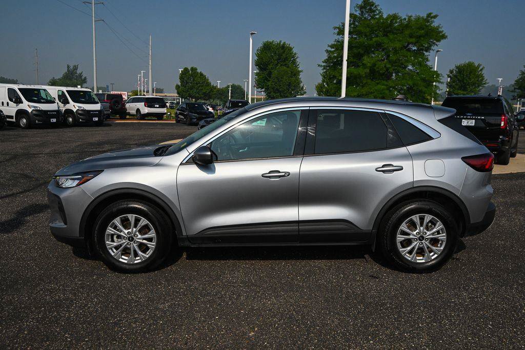 Certified 2023 Ford Escape Active w/ Tech Pack #2 AWD/4WD image 8