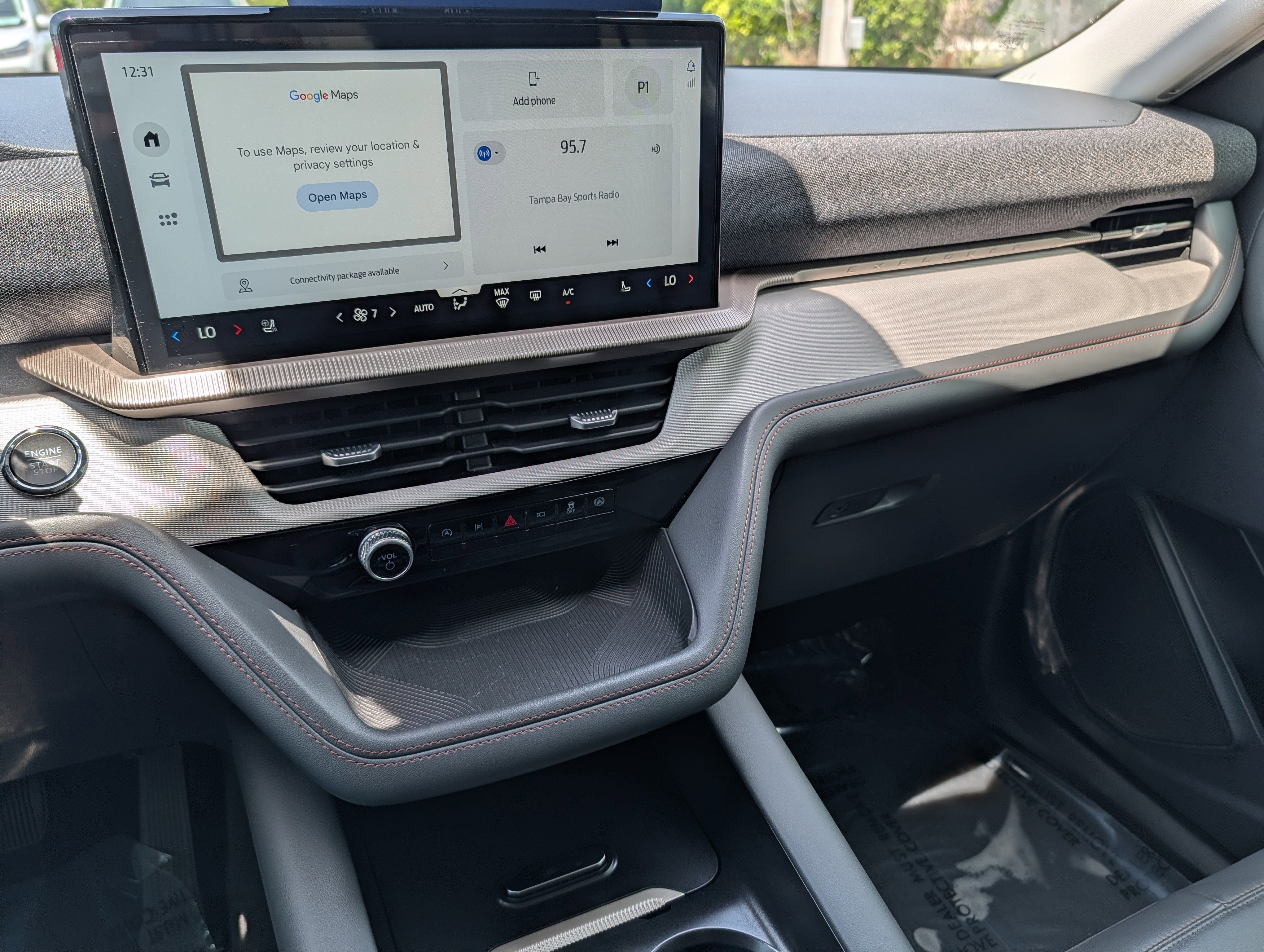 Certified 2025 Ford Explorer Active w/ Active Comfort Package RWD image 29