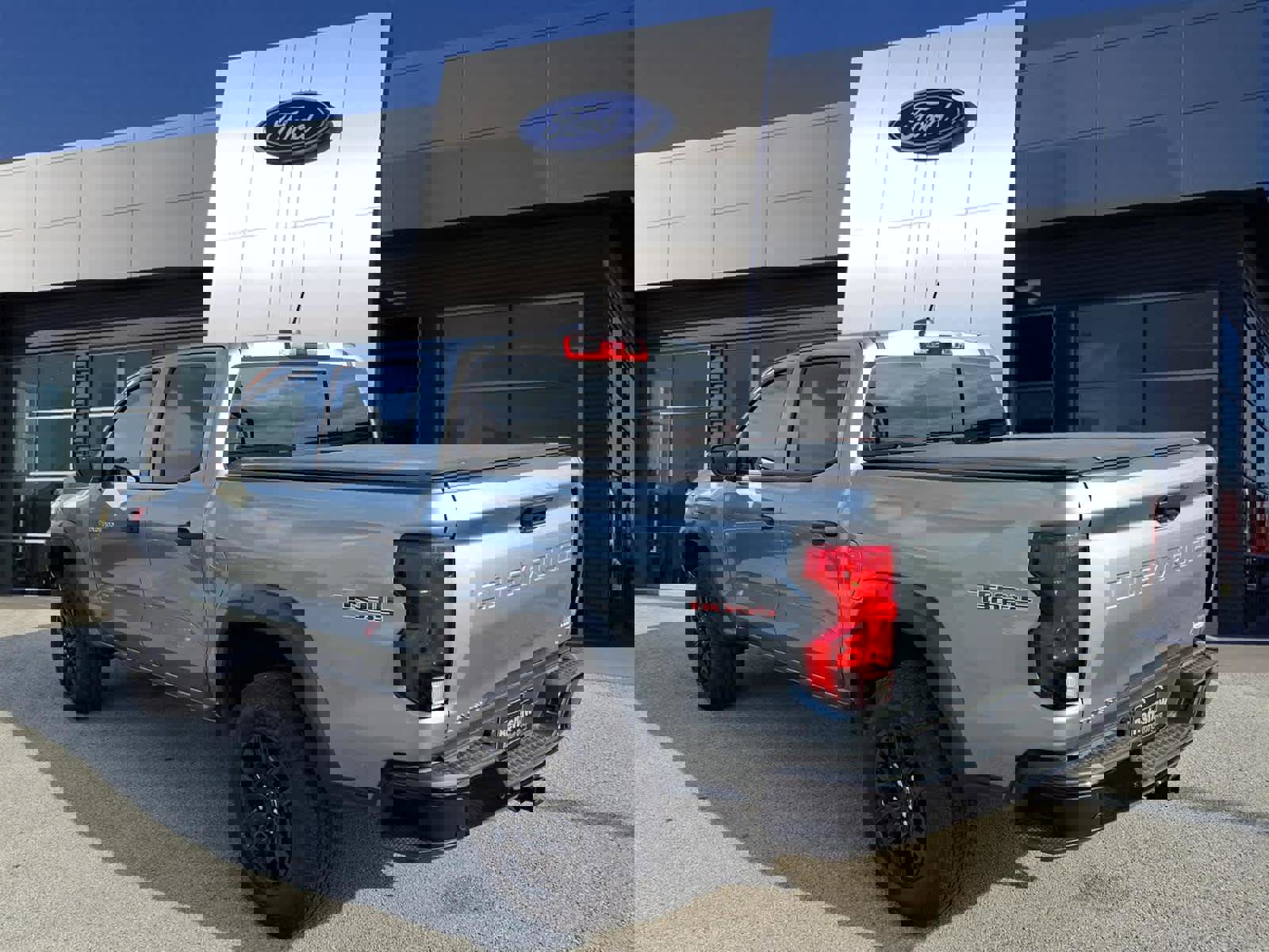 Used 2025 Chevrolet Colorado Trail Boss image 2