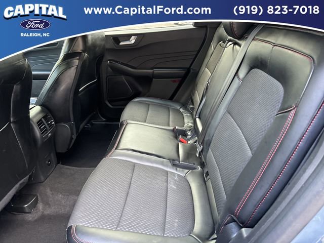 Certified 2024 Ford Escape ST-Line w/ Tech Pack #1 AWD/4WD image 18