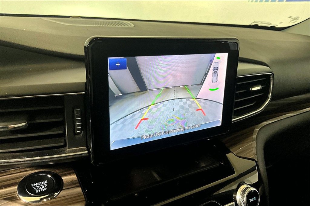 Certified 2024 Ford Explorer Limited image 17