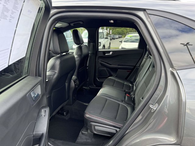 Certified 2023 Ford Escape ST-Line w/ Tech Pack #1 AWD/4WD image 18