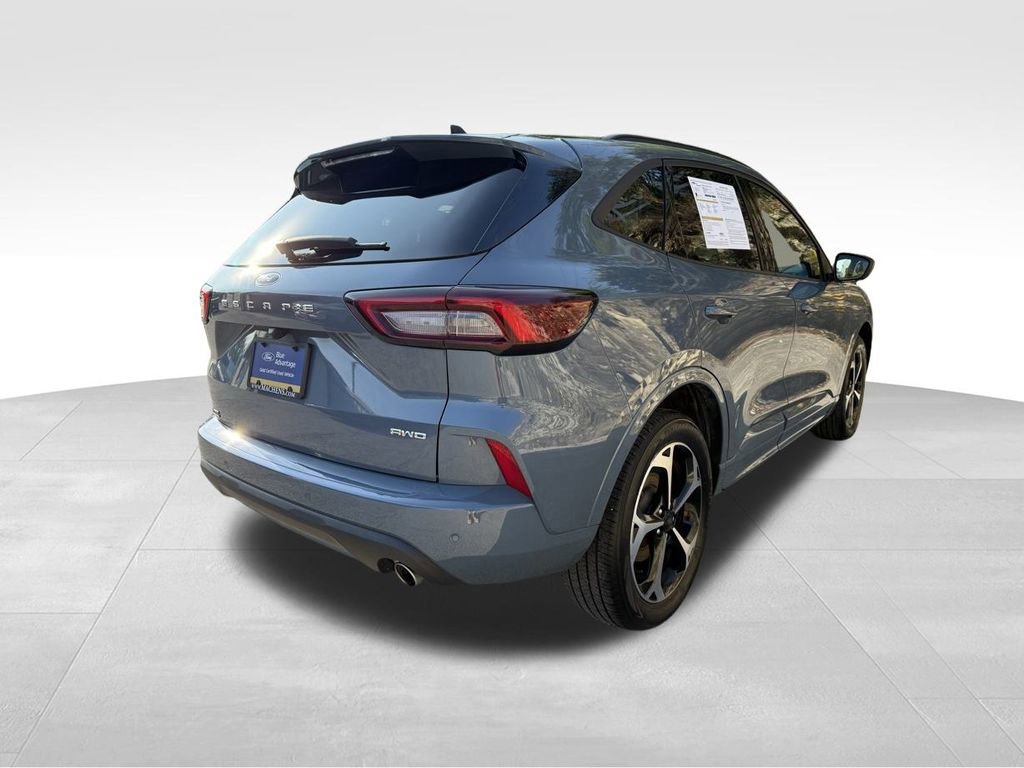 Certified 2023 Ford Escape ST-Line Select w/ Tech Pack #1 image 5