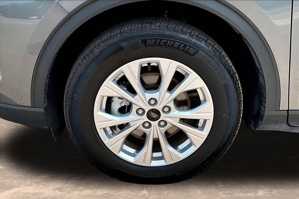 Certified 2025 Ford Escape Active FWD image 35