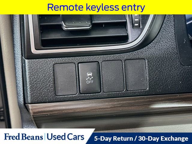Used 2017 Toyota Camry LE FWD image 13