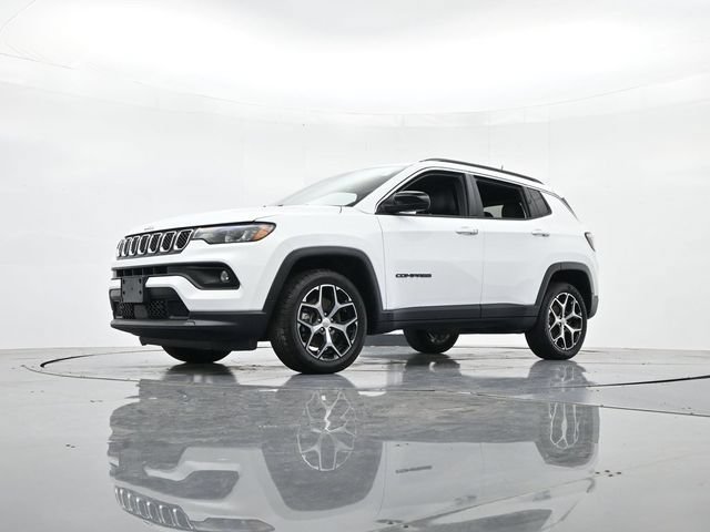 Used 2024 Jeep Compass Latitude AWD/4WD image 37