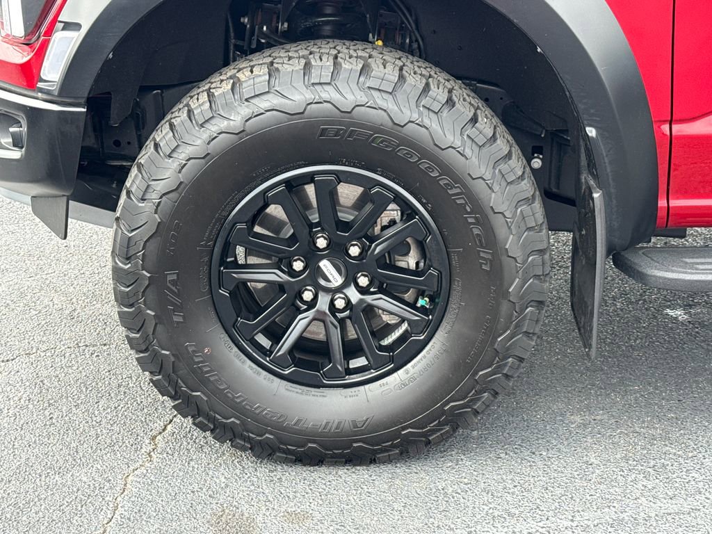 Certified 2025 Ford F150 Raptor AWD/4WD image 11