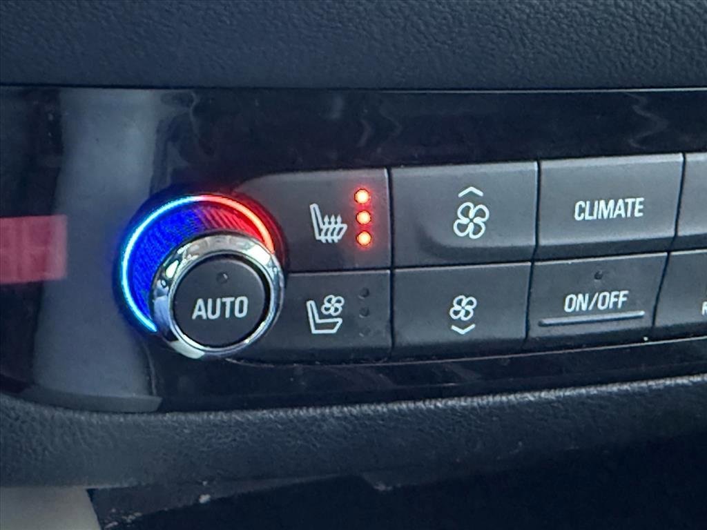 Used 2018 Buick Enclave Premium image 19