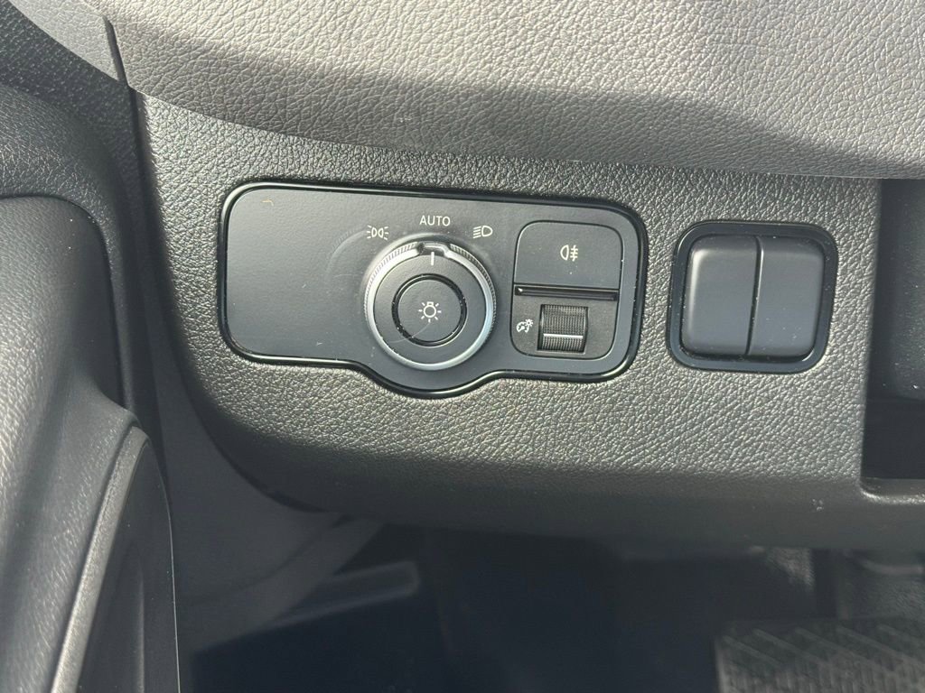 Used 2023 Mercedes-Benz Sprinter 2500 image 14