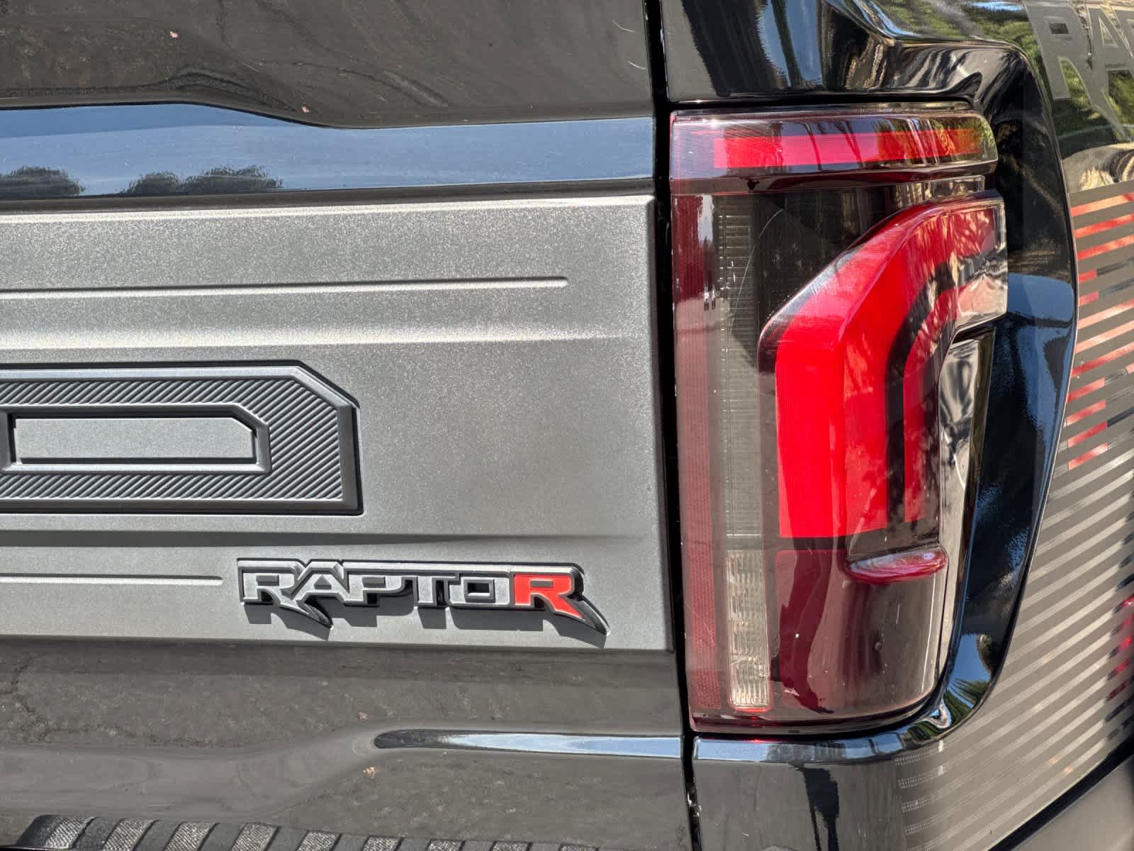 Certified 2024 Ford F150 Raptor w/ Equipment Group 803A Raptor R AWD/4WD image 27